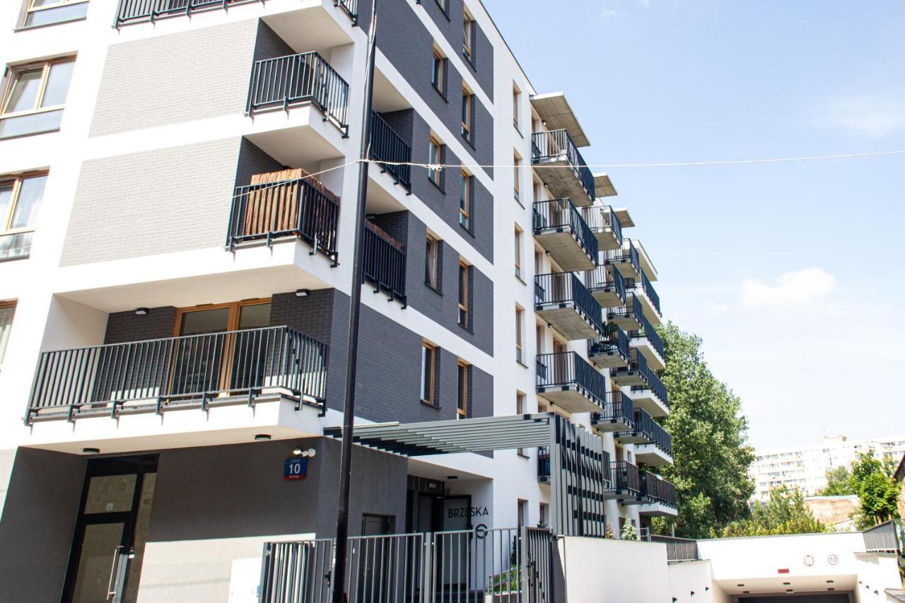 Patio Praga Metro Apartment Warsaw Exterior photo